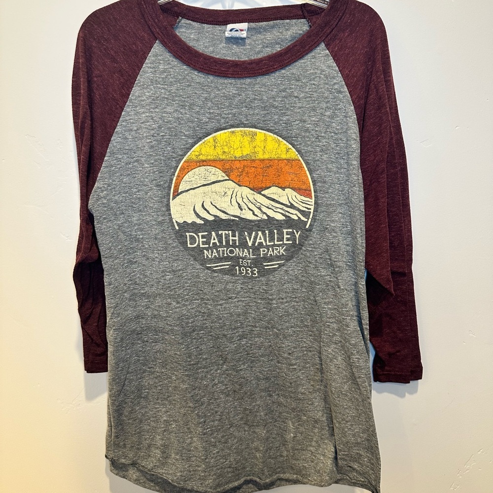 Death Valley Graphic Baseball Sleeve Tee Size Medium